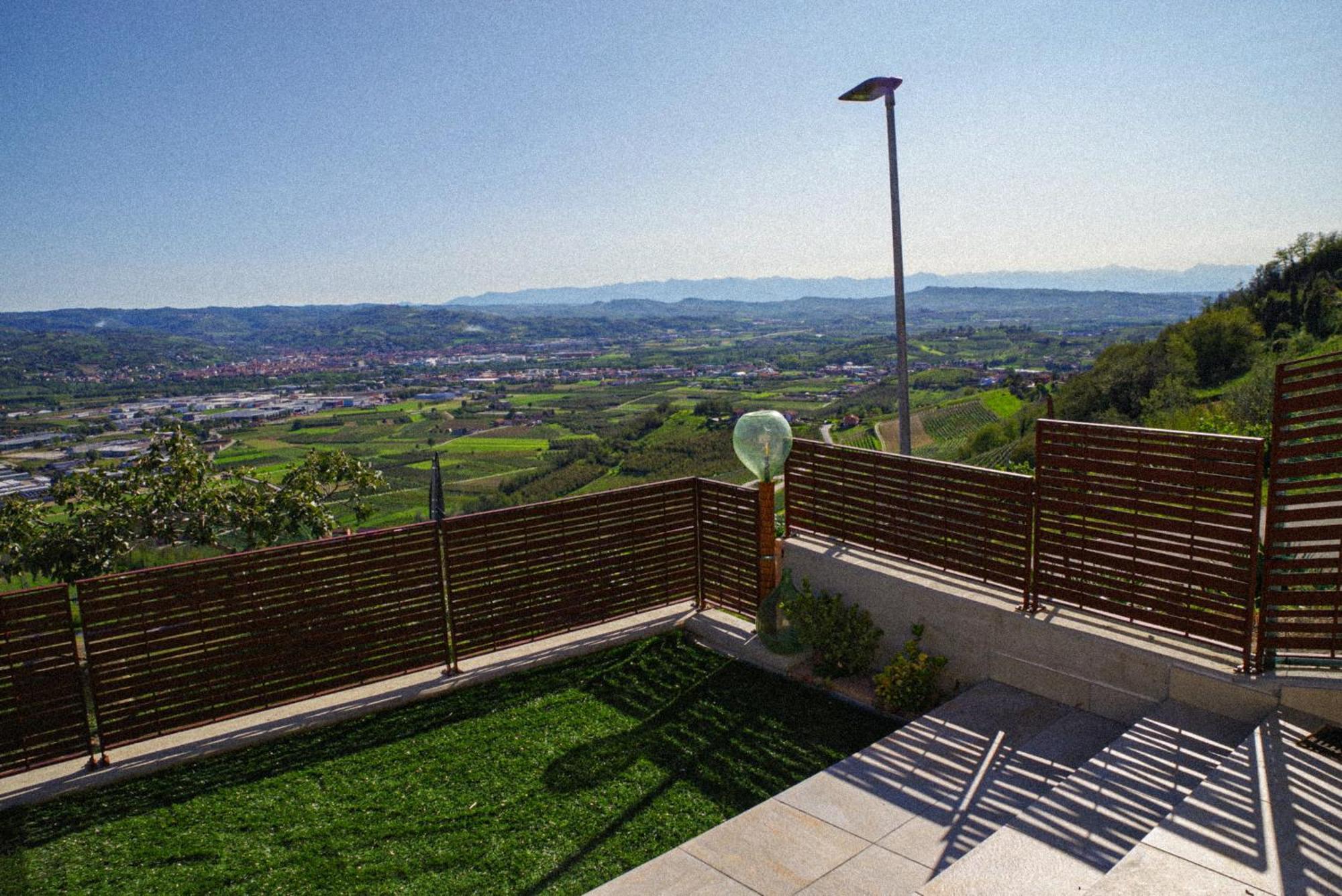 Vista Langhe - Cerratohouses Guarene Exterior foto