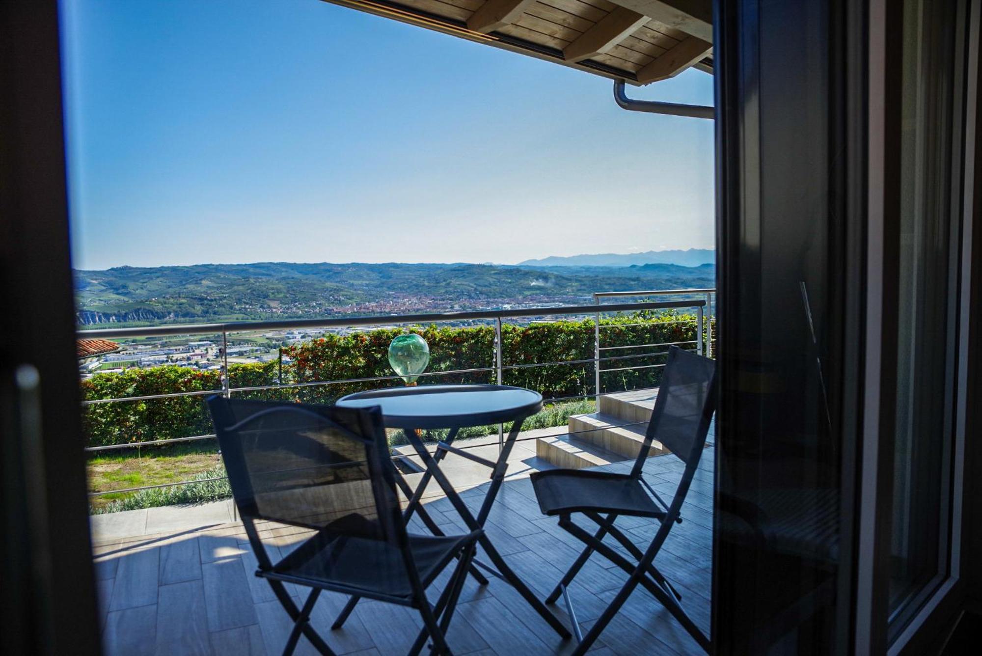 Vista Langhe - Cerratohouses Guarene Exterior foto